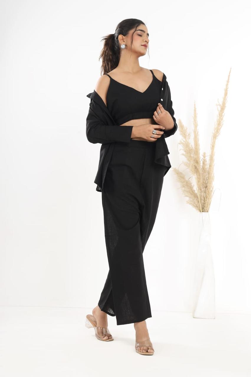 Beautiful Cotton Slub Fabric Inner Top With Opanable Shirt With Pocket Attched Pant