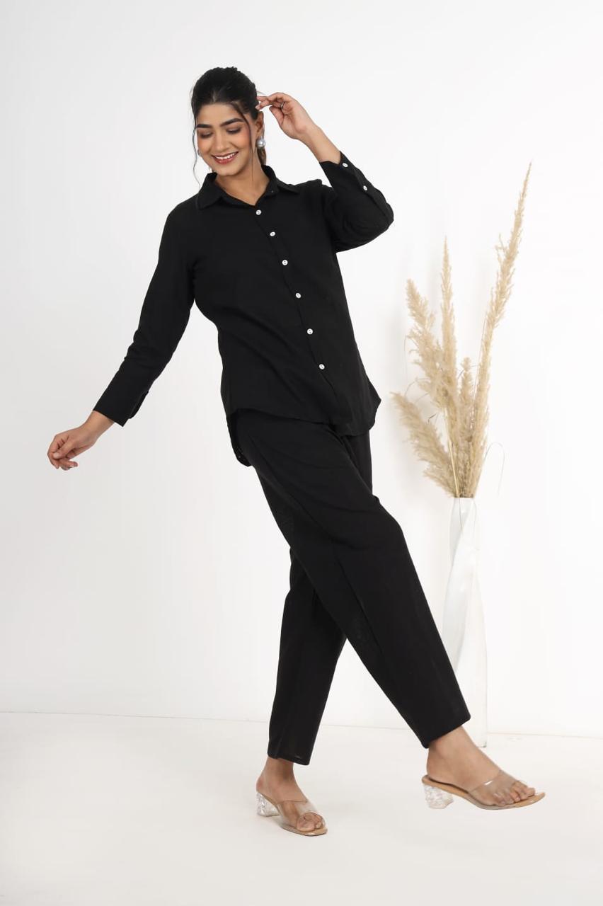 Beautiful Cotton Slub Fabric Inner Top With Opanable Shirt With Pocket Attched Pant