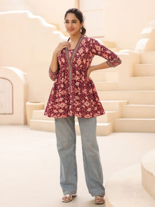 Abstract Printed V-Neck Cotton Top