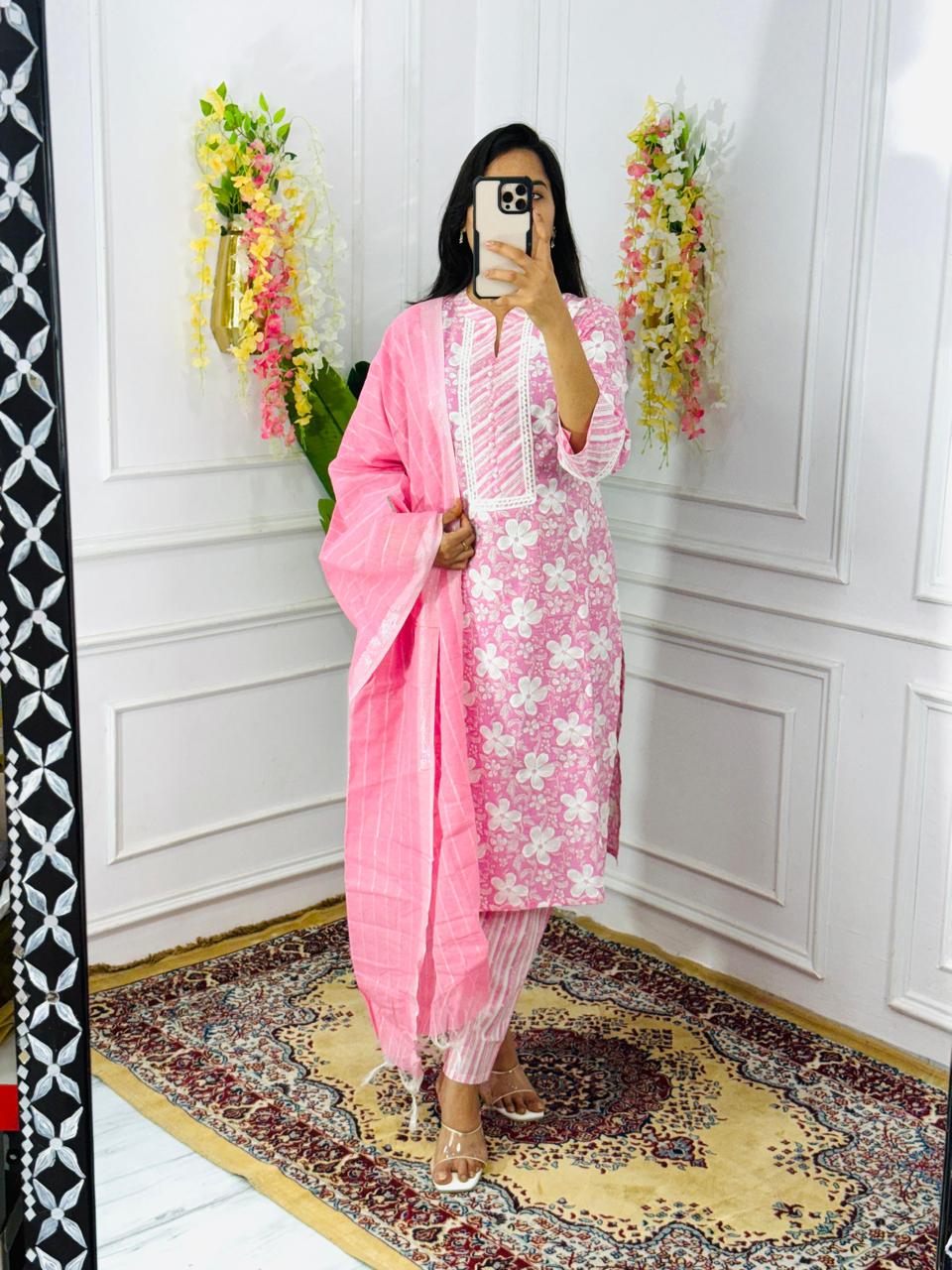 Women Printed Pure Cotton Kurta & Palazzos With Dupatta