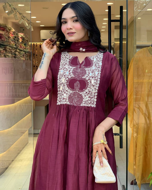 New anarkali kurta set with Cotton Pant & Malmal Dupatta with tier pattern