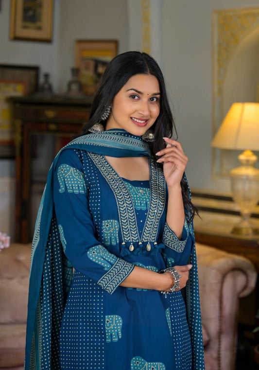 Women Printed Pure Cotton Kurta & Palazzos With Dupatta